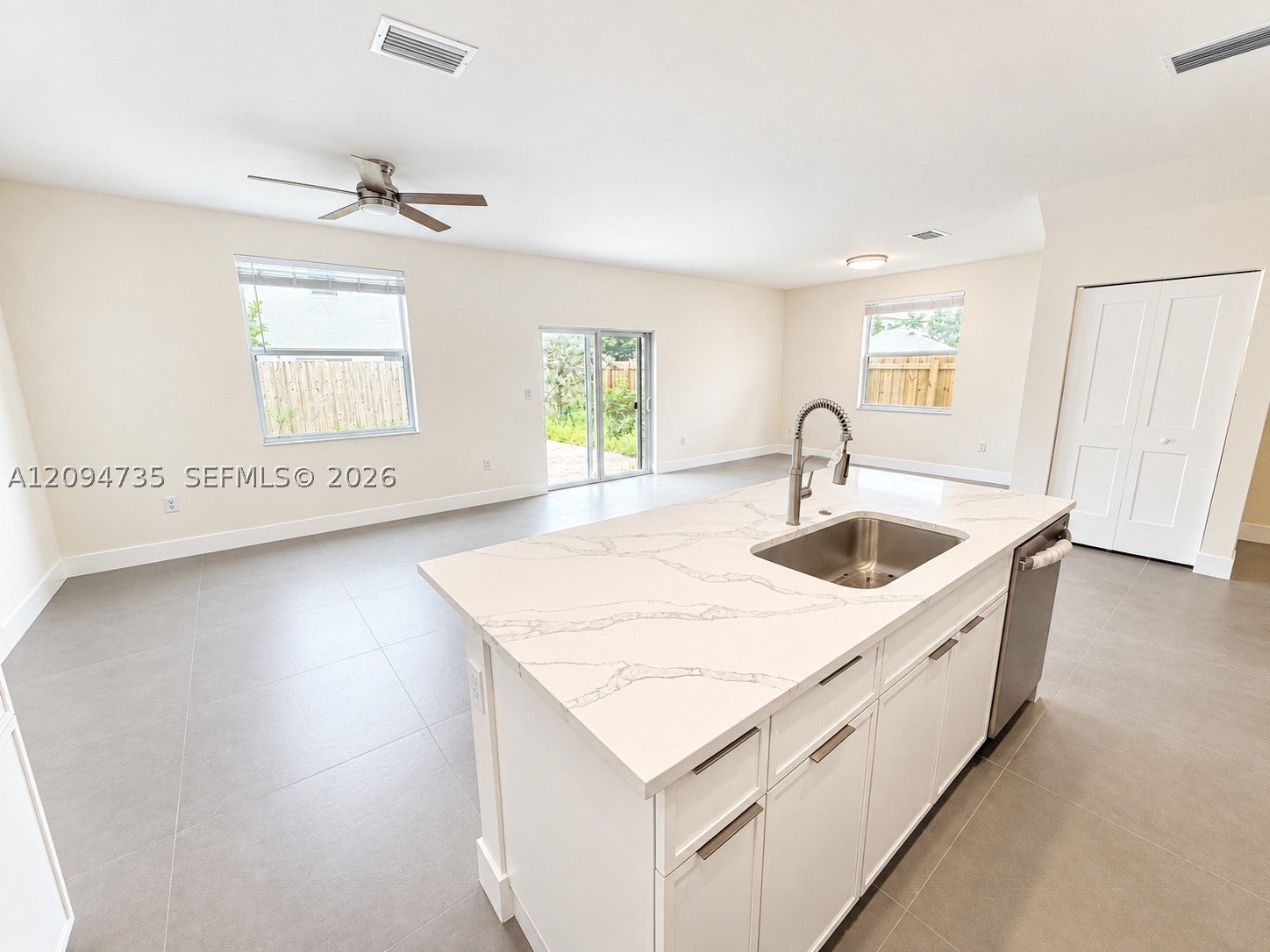 2518 SE 26th Ter 0