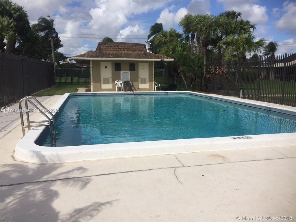 Photo of 10295 Boca Bend W #L3, Boca Raton, FL 33428 (MLS # A11930566)