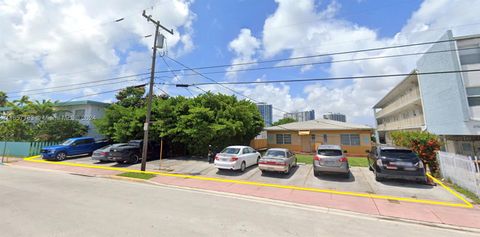 2140 Bay Dr Miami Beach FL 33141