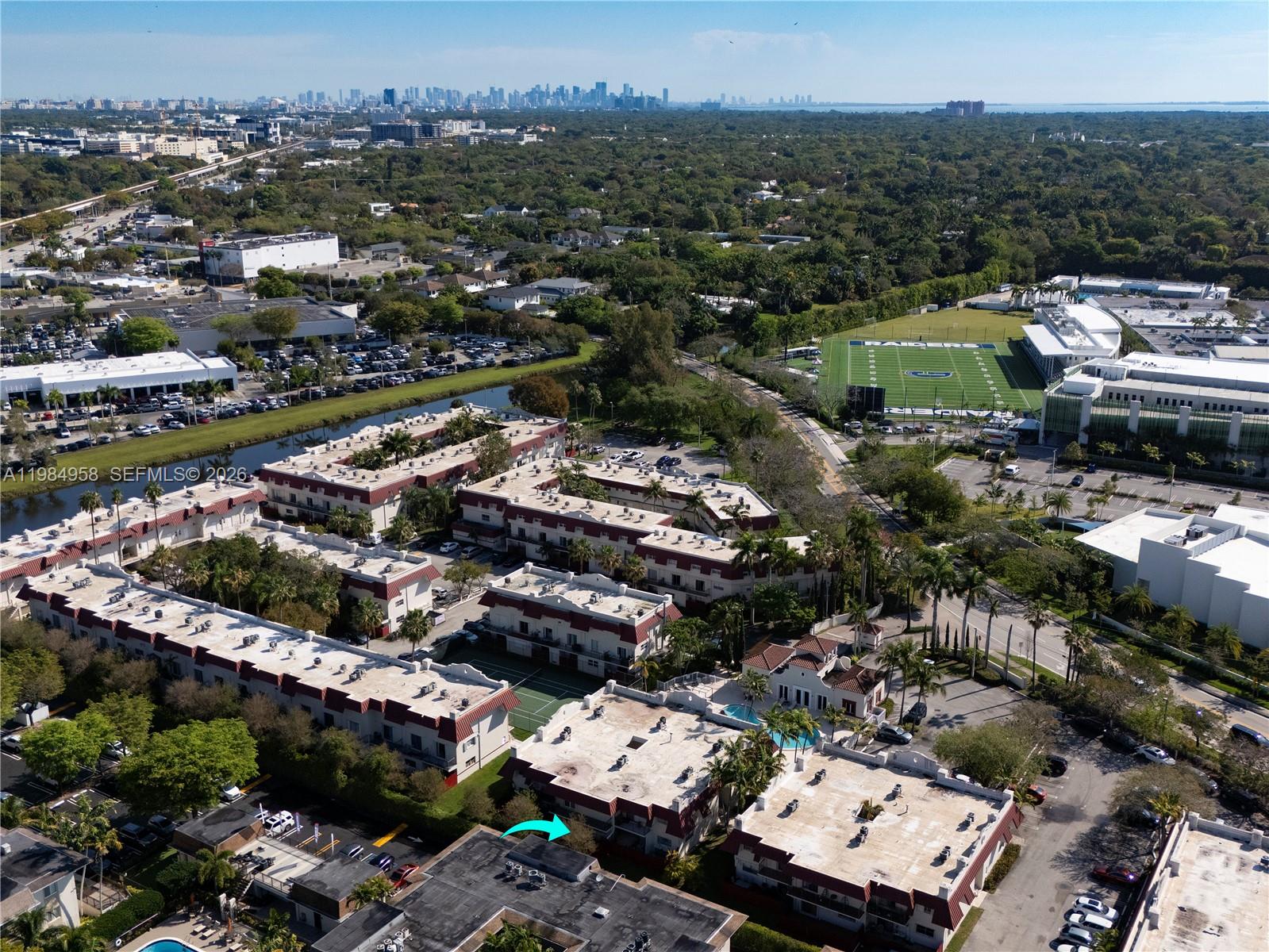 VILLAS OF PINECREST CONDO - Residential