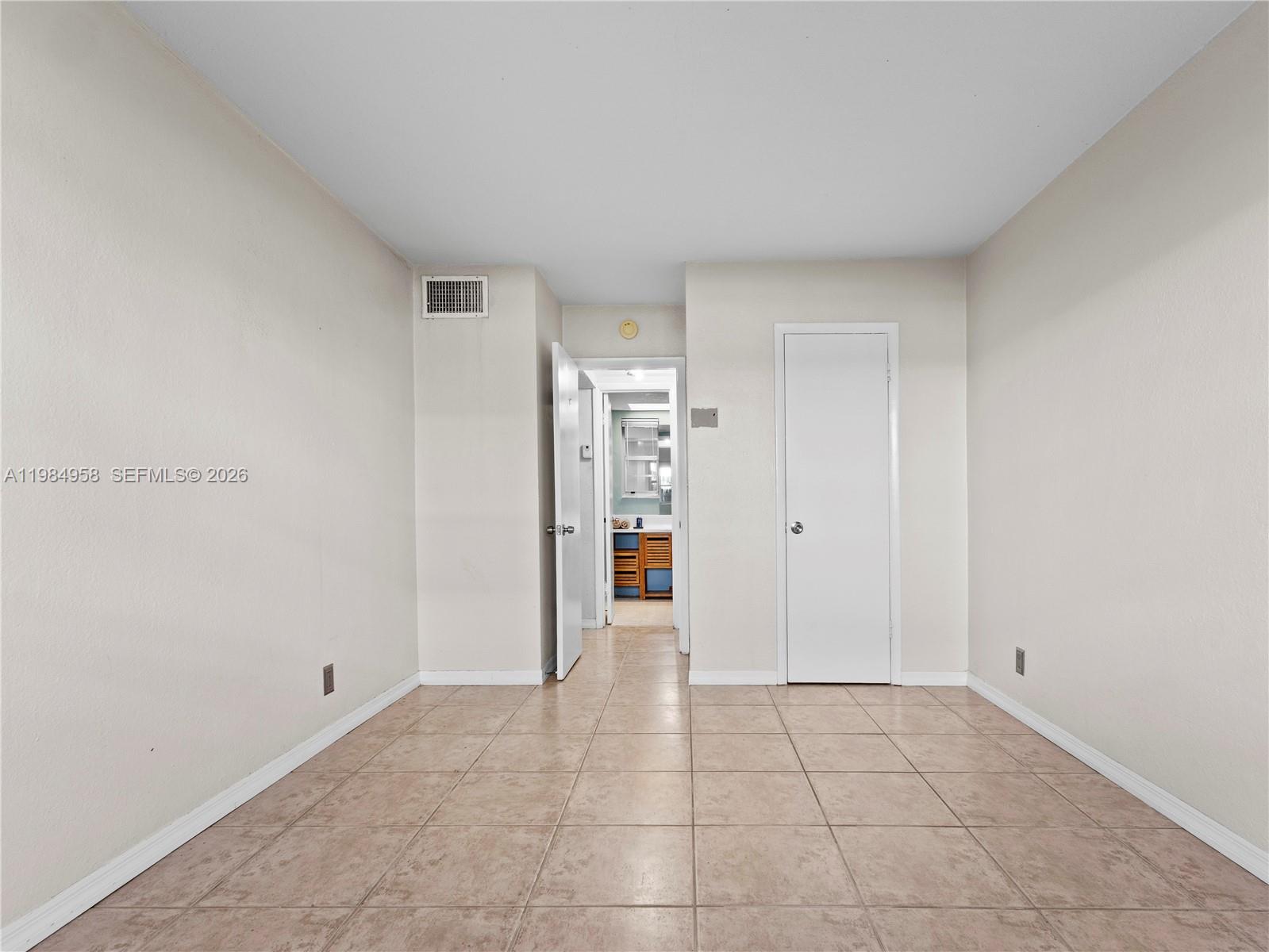 VILLAS OF PINECREST CONDO - Residential