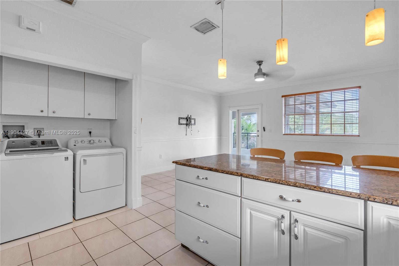 SUN-TAN VILLAGE SEC 1 - Residential Lease