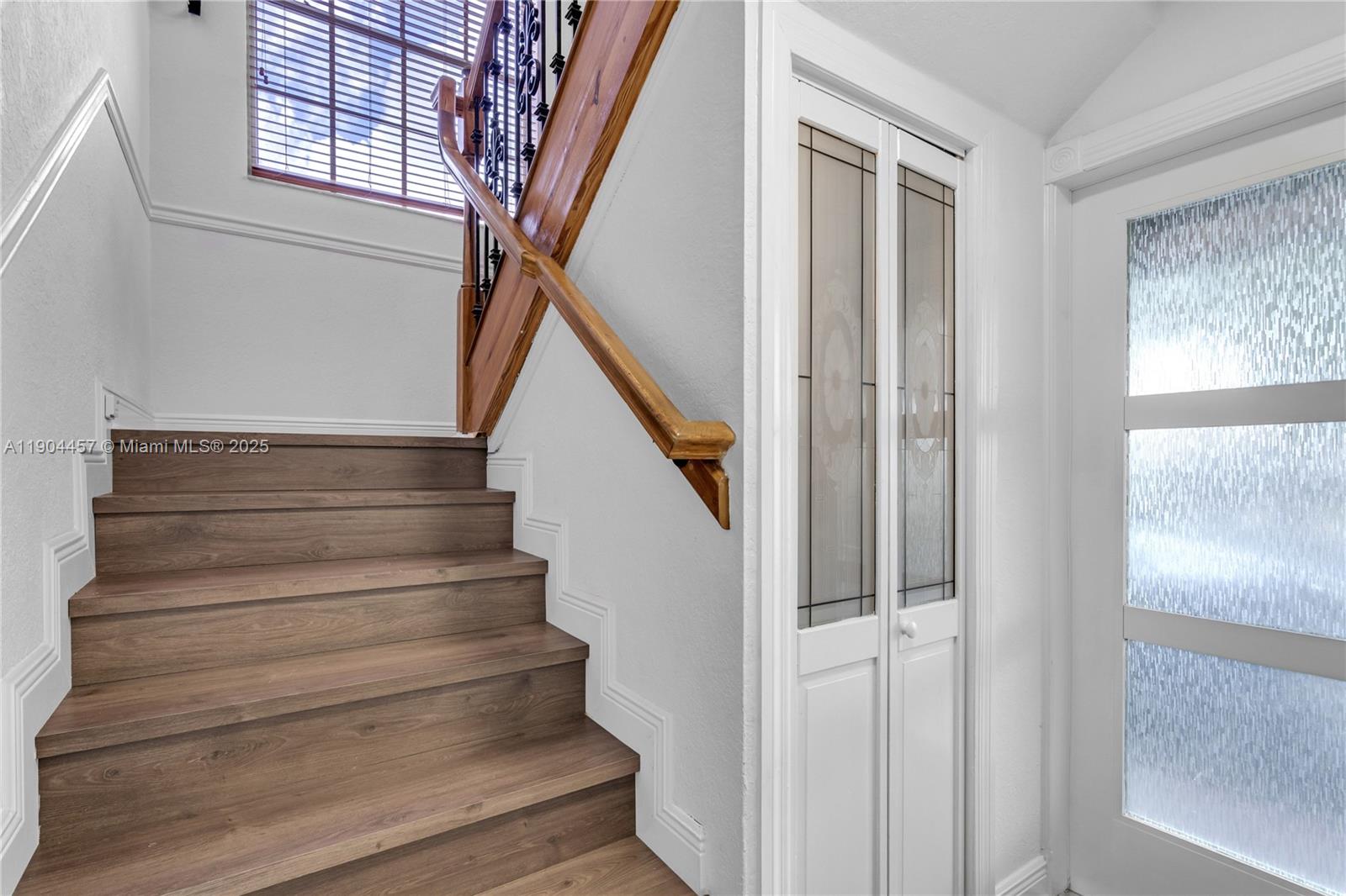 SUN-TAN VILLAGE SEC 1 - Residential Lease