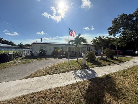 Photo of 202 To To Lo Chee Dr, Hialeah, FL 33010 (MLS # A12040698)