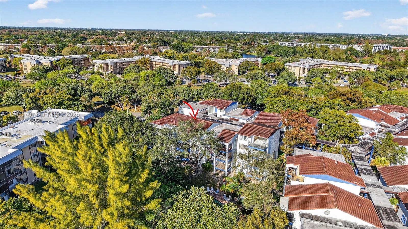 FALLS OF INVERRARY - Residential
