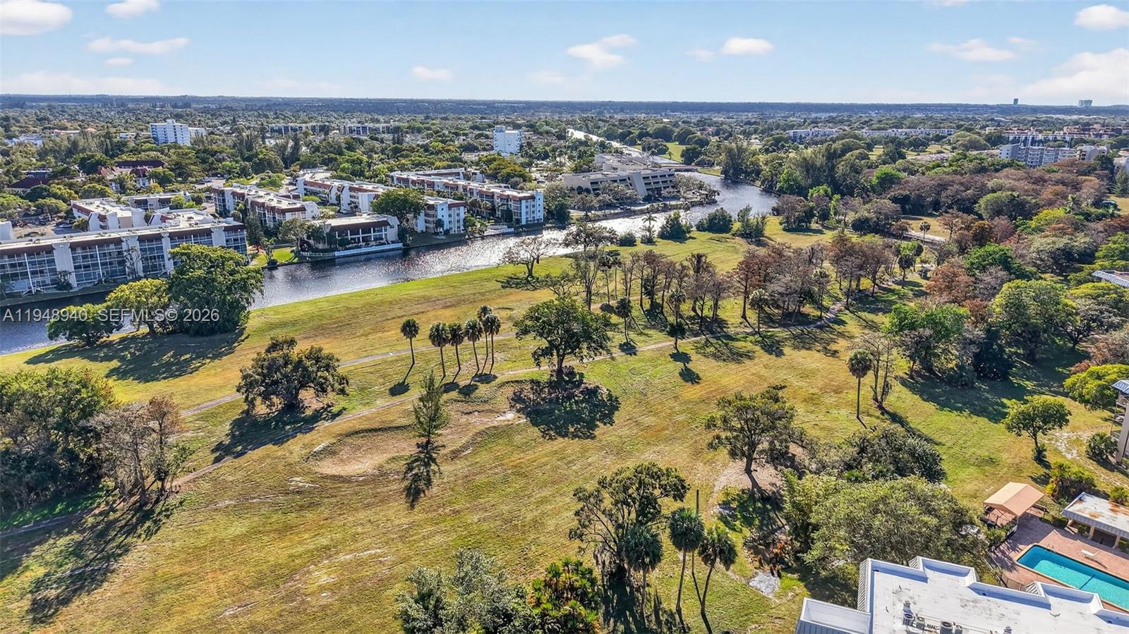 FALLS OF INVERRARY - Residential
