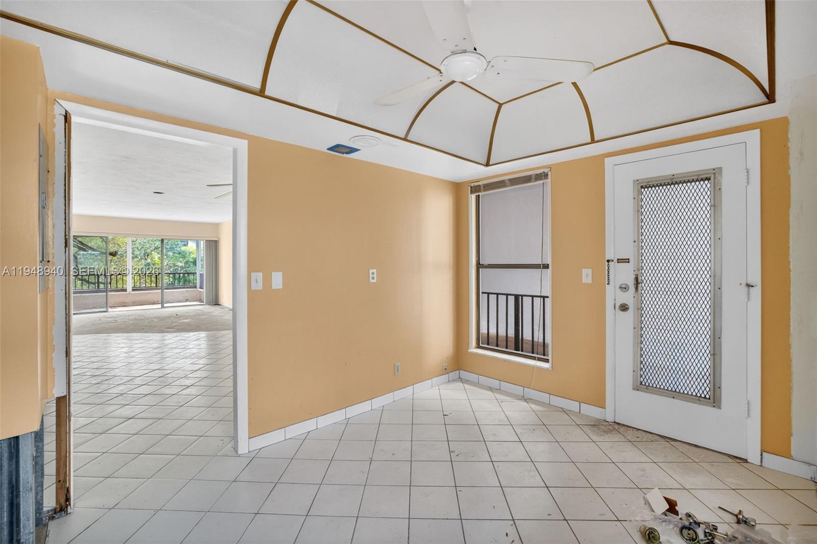 FALLS OF INVERRARY - Residential