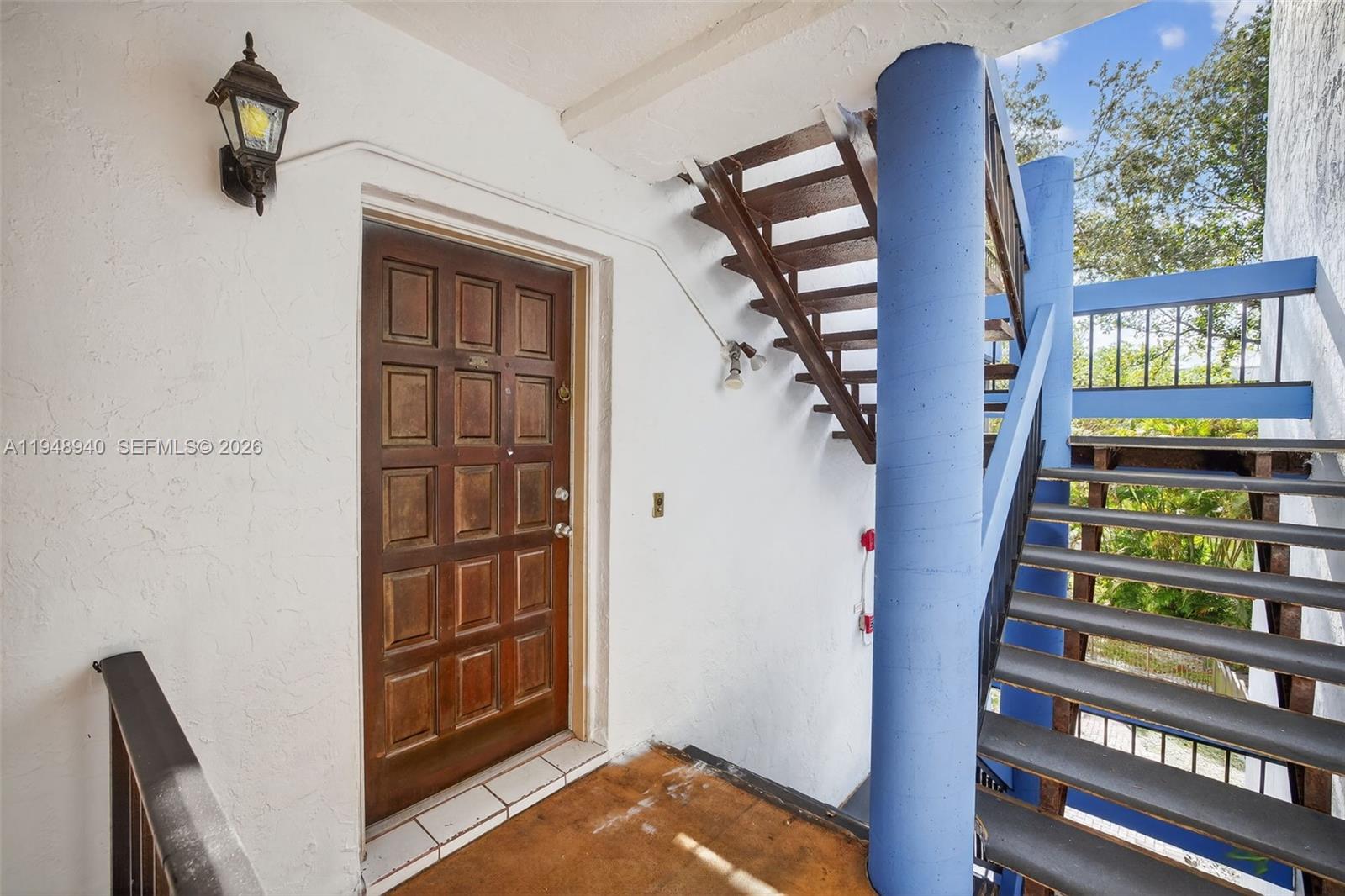 FALLS OF INVERRARY - Residential