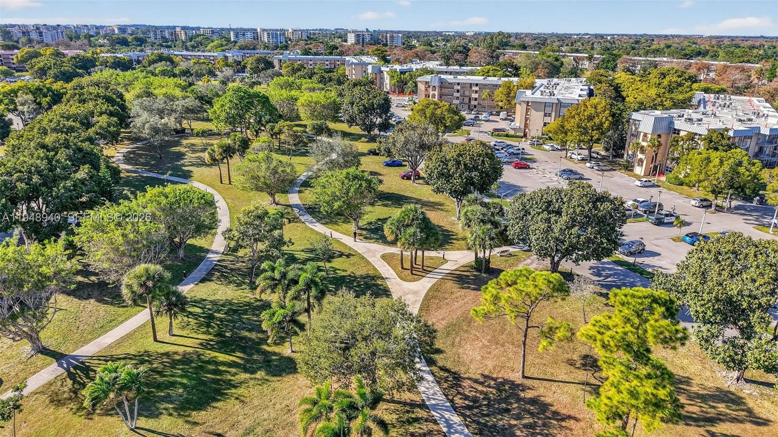 FALLS OF INVERRARY - Residential