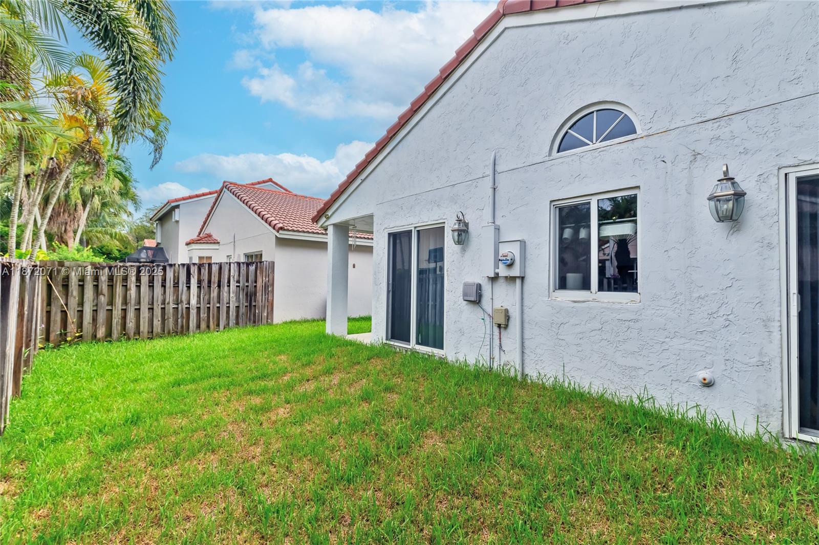 COUNTRY ISLES GARDEN HOMES - Residential