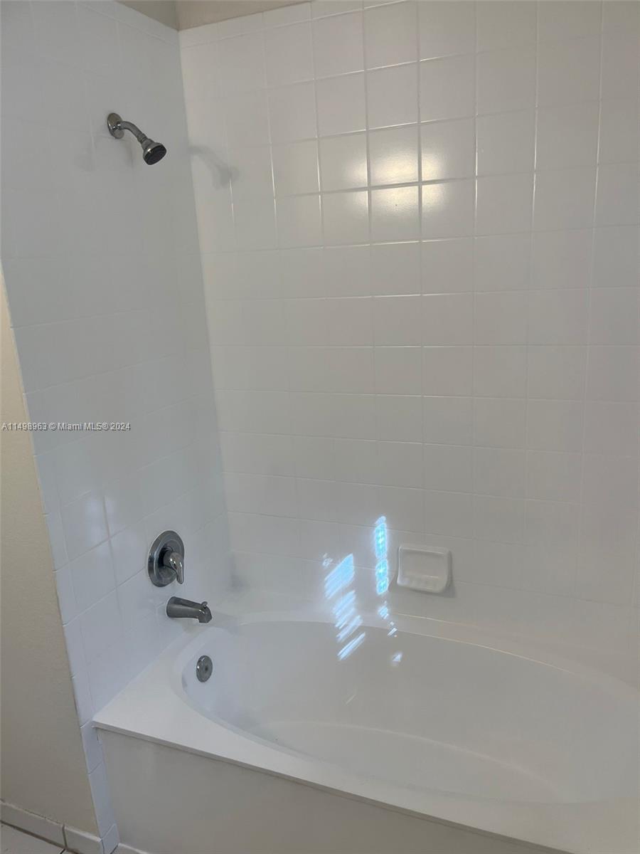 SOLABELLA CONDO - Residential