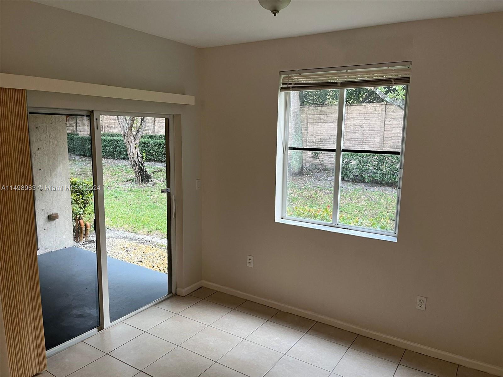 SOLABELLA CONDO - Residential