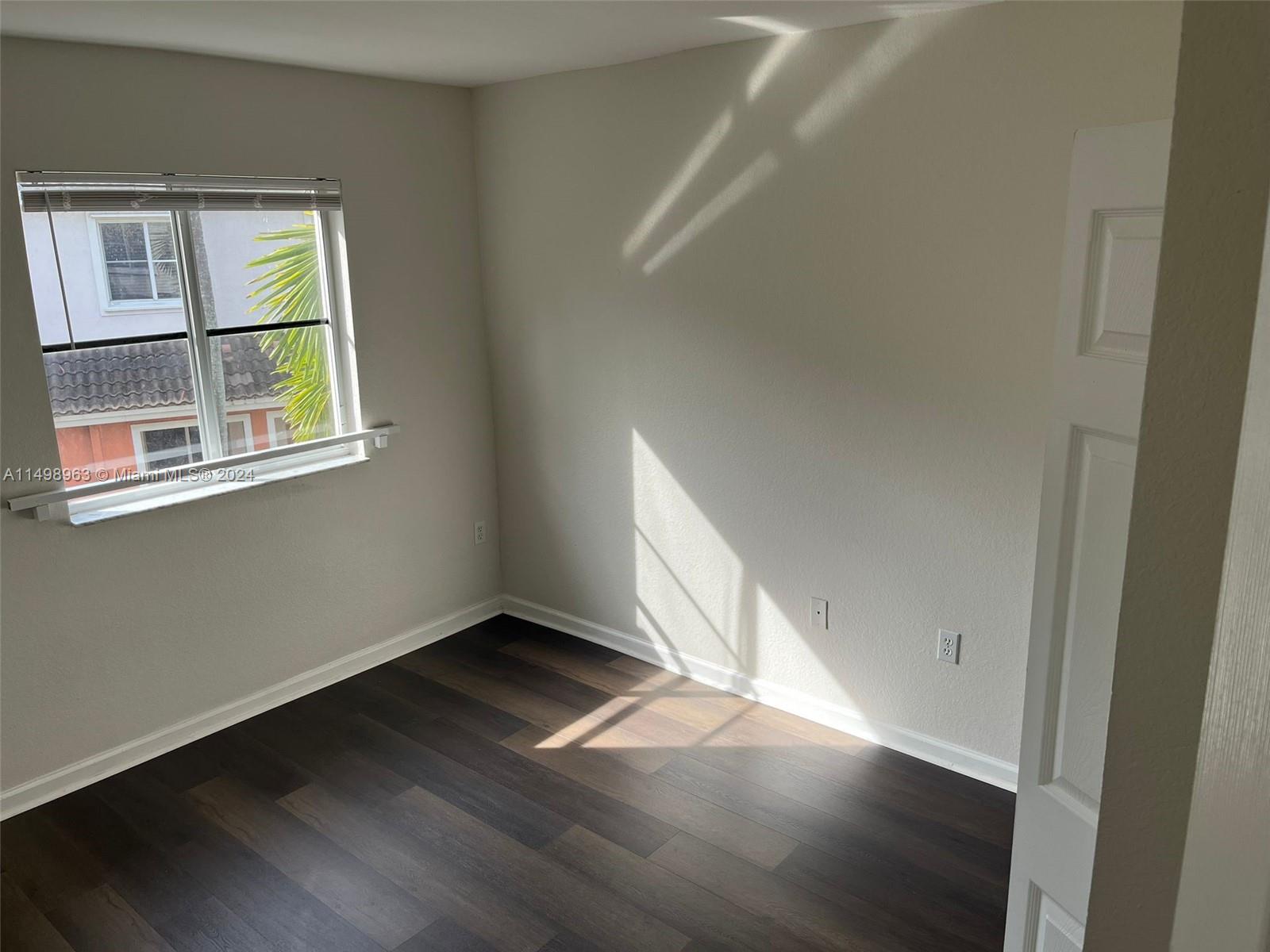 SOLABELLA CONDO - Residential