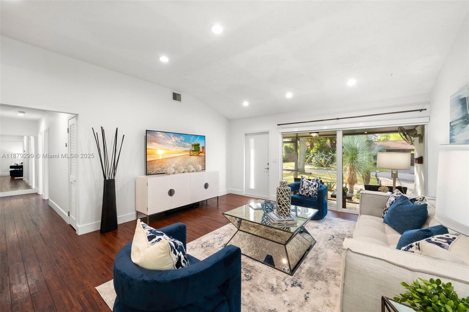 GLENDALE MANOR - Residential