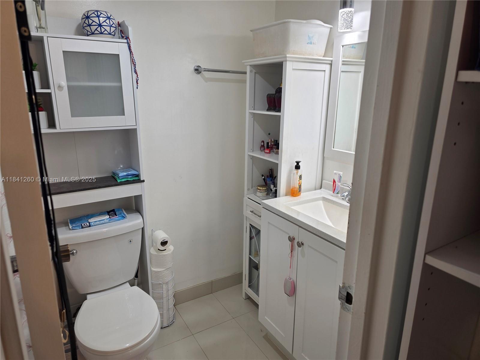 CYPRESS CHASE CONDO NO 3 - Residential