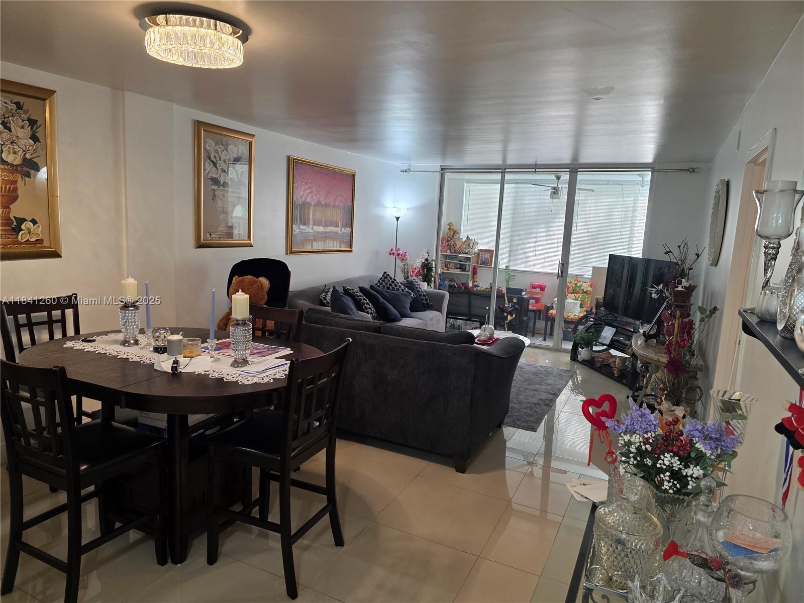 CYPRESS CHASE CONDO NO 3 - Residential