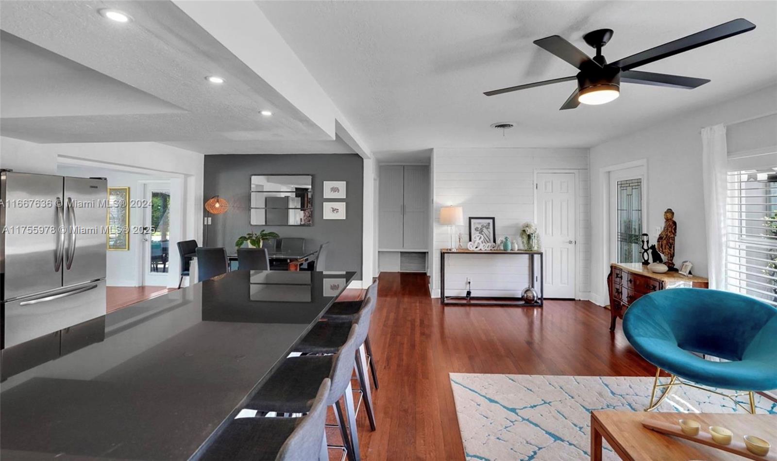 COUNTRY CLUB VILLAGE SEC - Residential