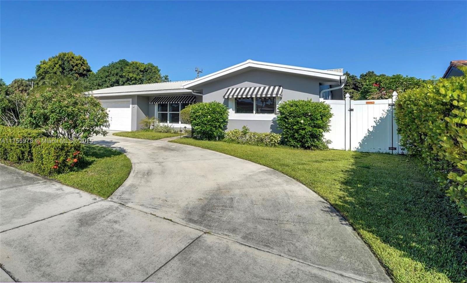 COUNTRY CLUB VILLAGE SEC - Residential