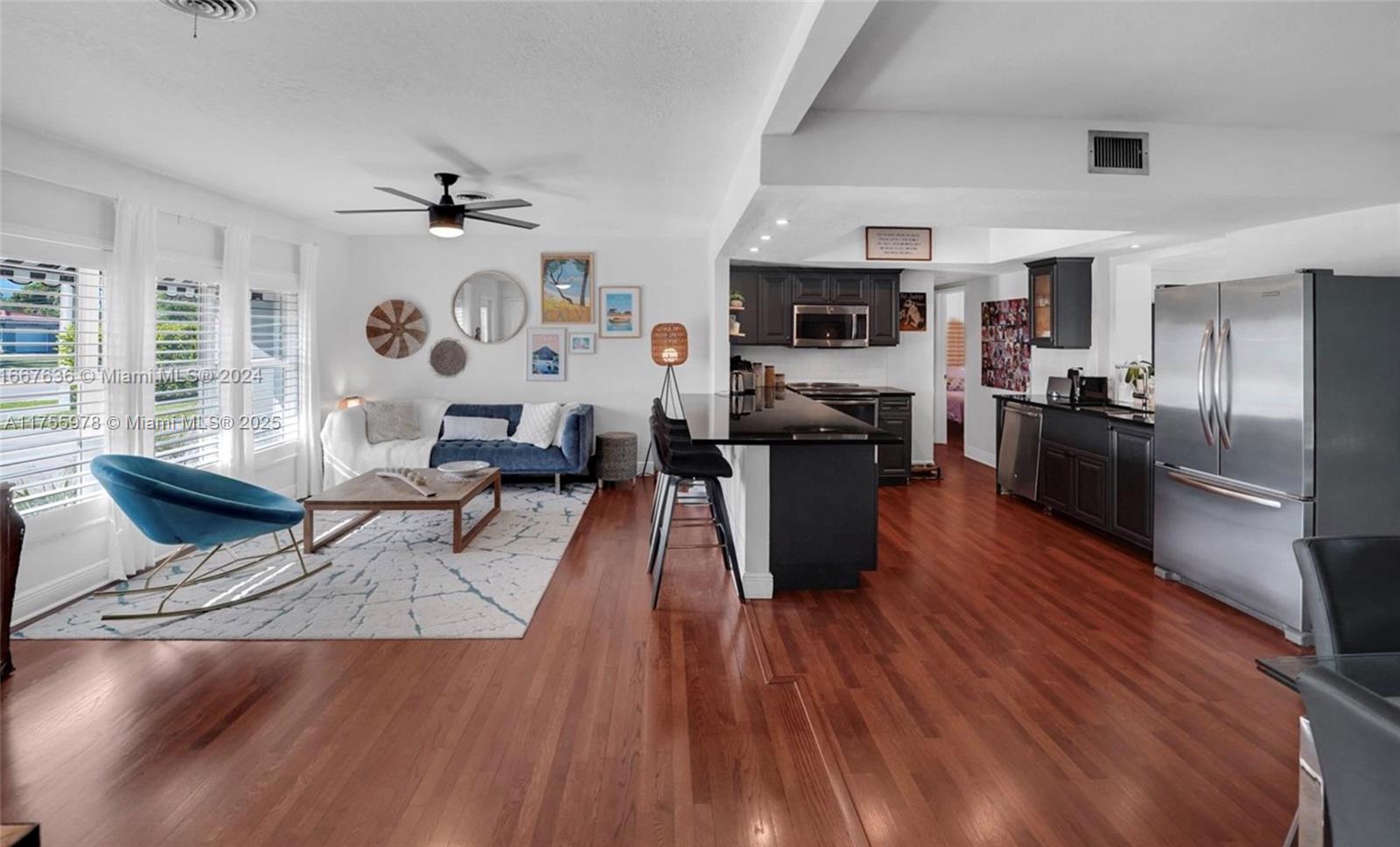 COUNTRY CLUB VILLAGE SEC - Residential
