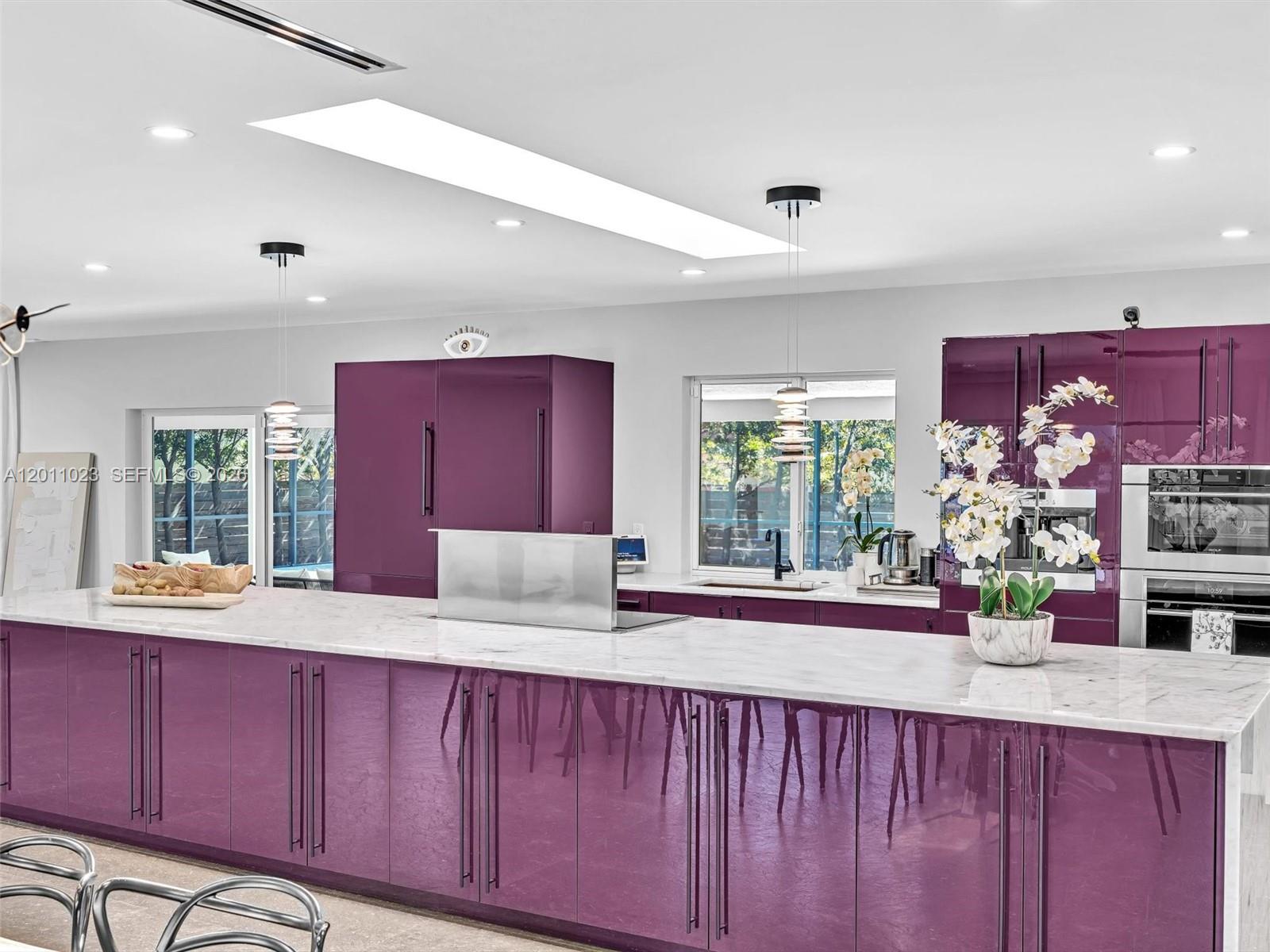 HOLLYWOOD LAKES SECTION - Residential Lease