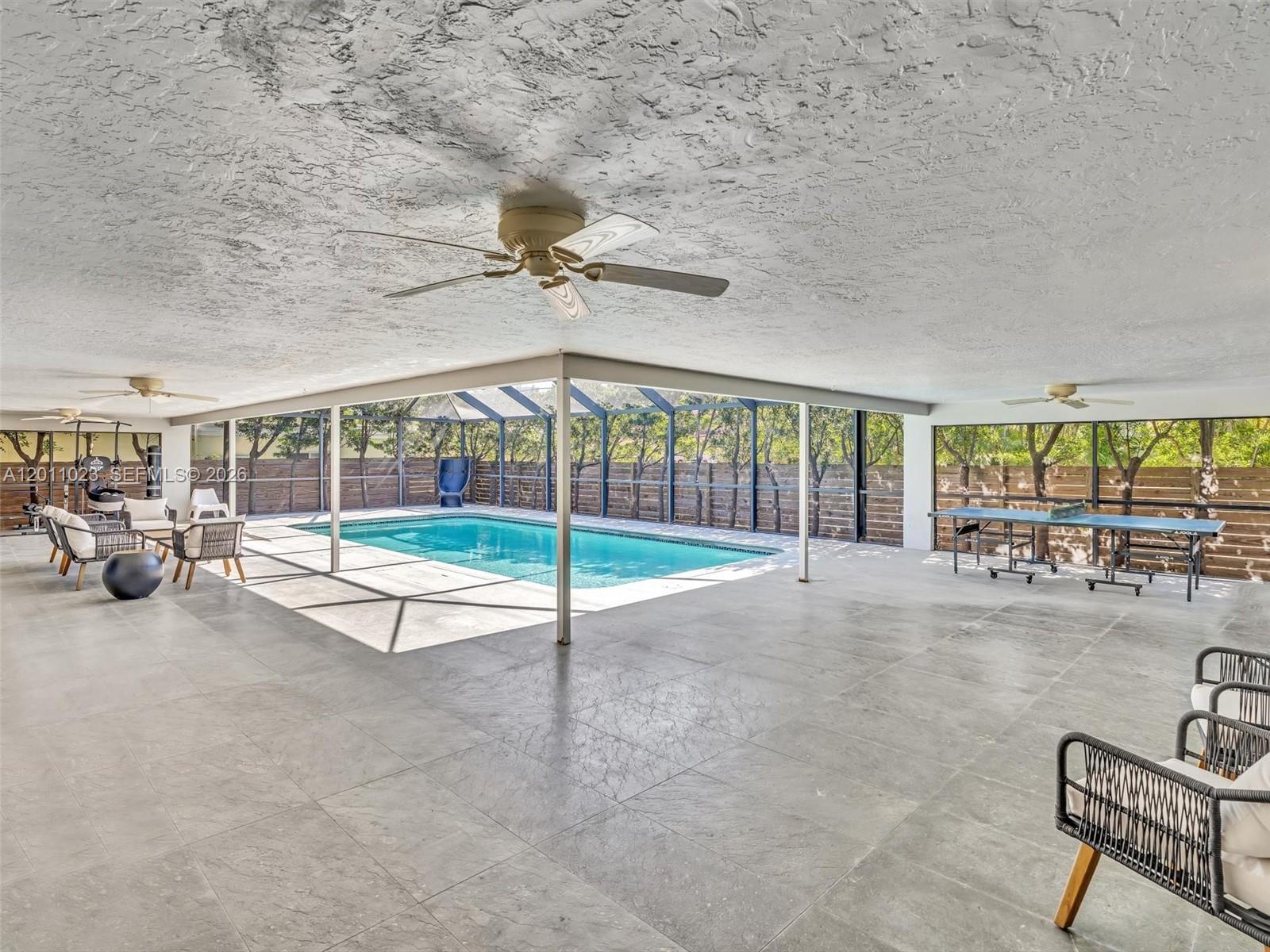 HOLLYWOOD LAKES SECTION - Residential Lease