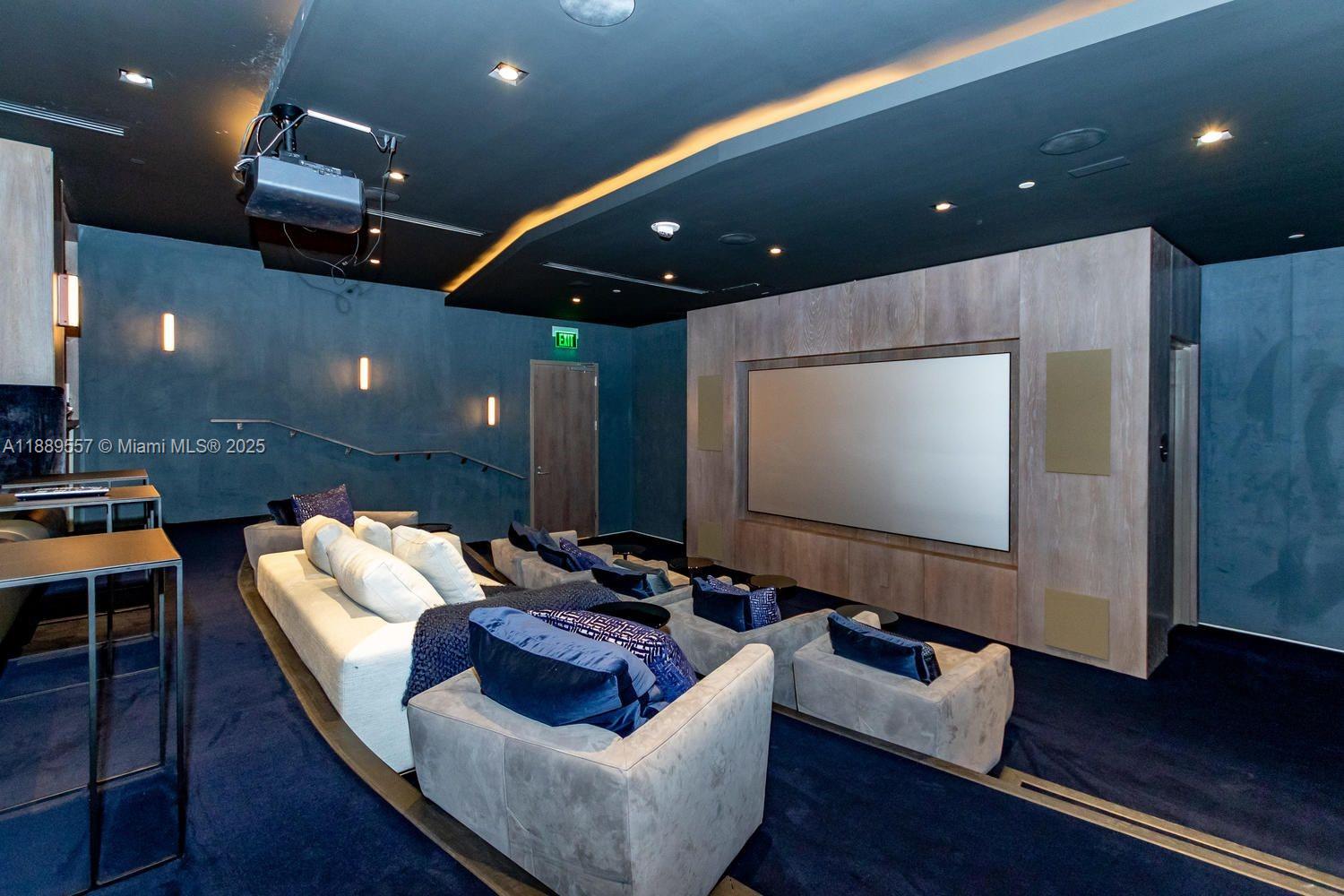 PARAISO BAY CONDO - Residential Lease