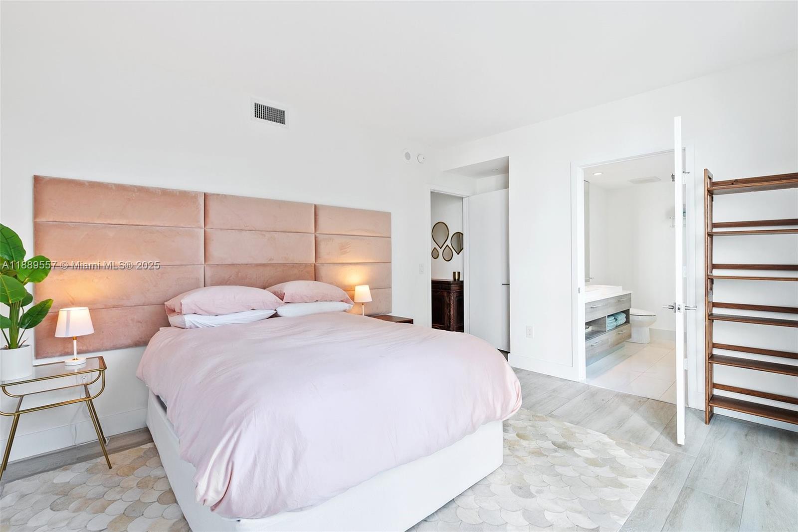 PARAISO BAY CONDO - Residential Lease