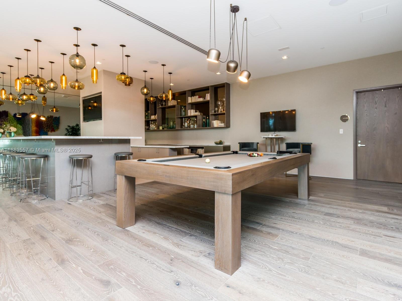 PARAISO BAY CONDO - Residential Lease