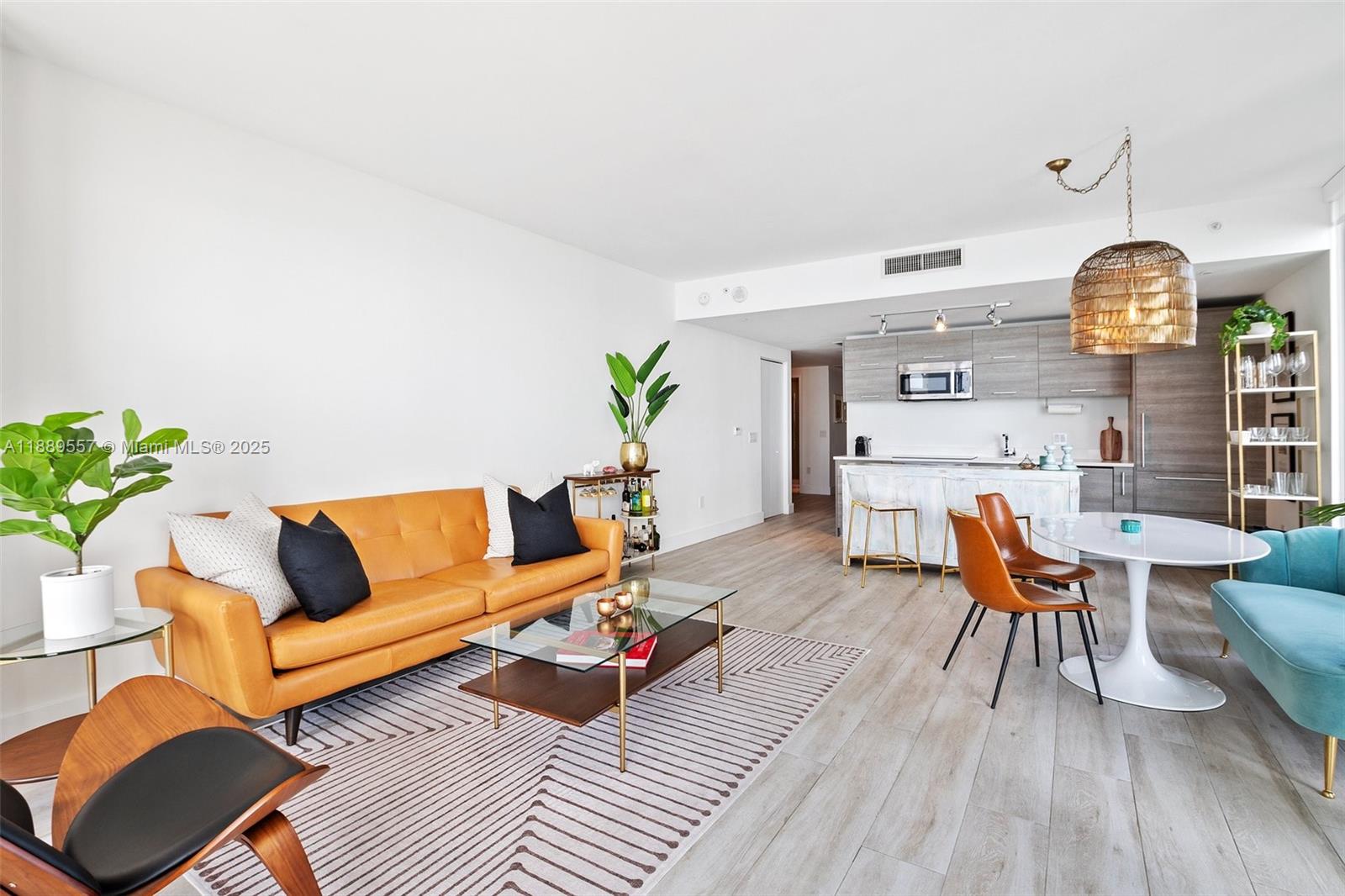 PARAISO BAY CONDO - Residential Lease