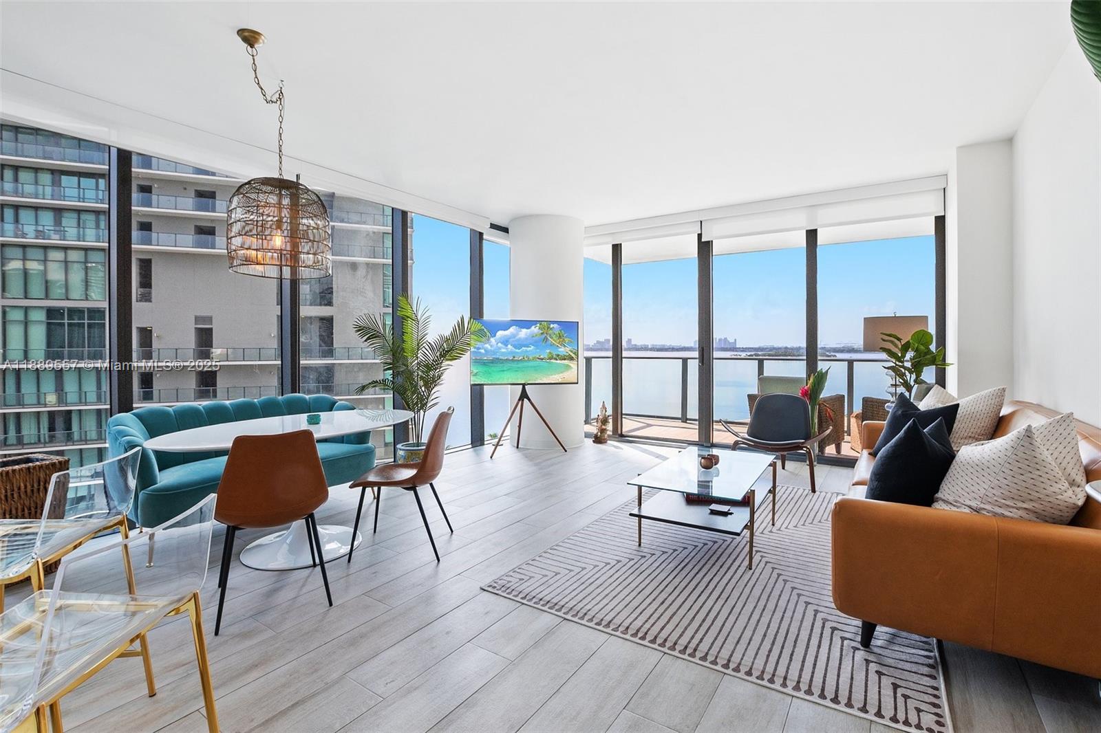 PARAISO BAY CONDO - Residential Lease