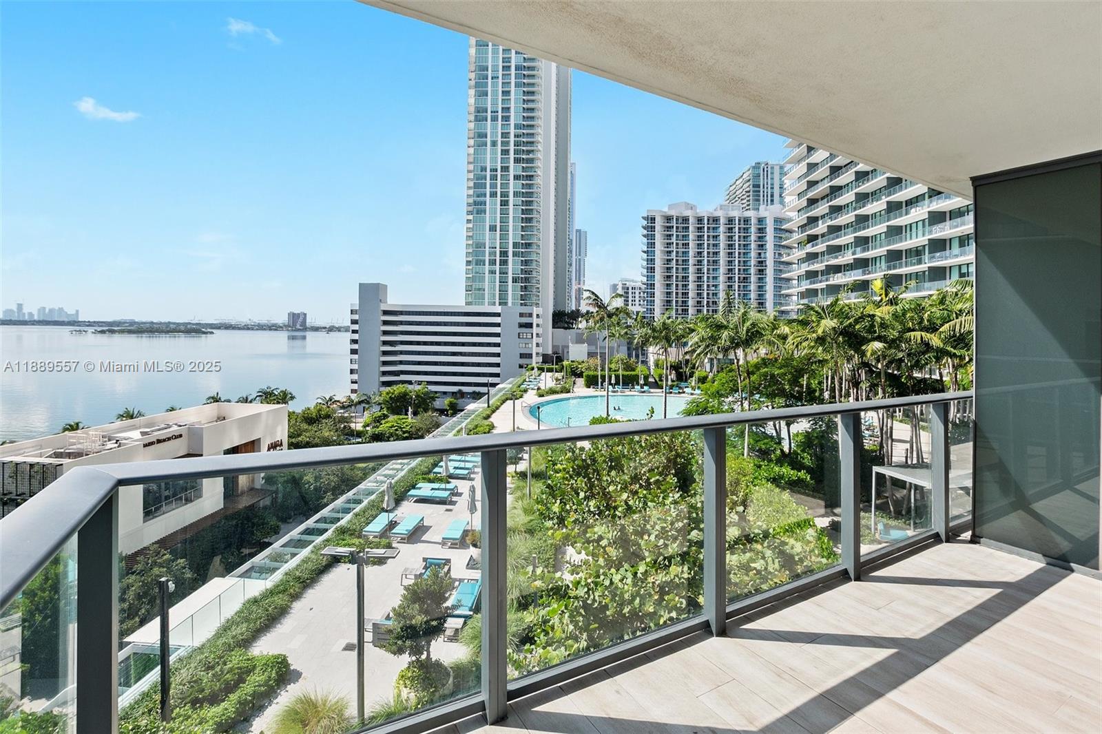 PARAISO BAY CONDO - Residential Lease