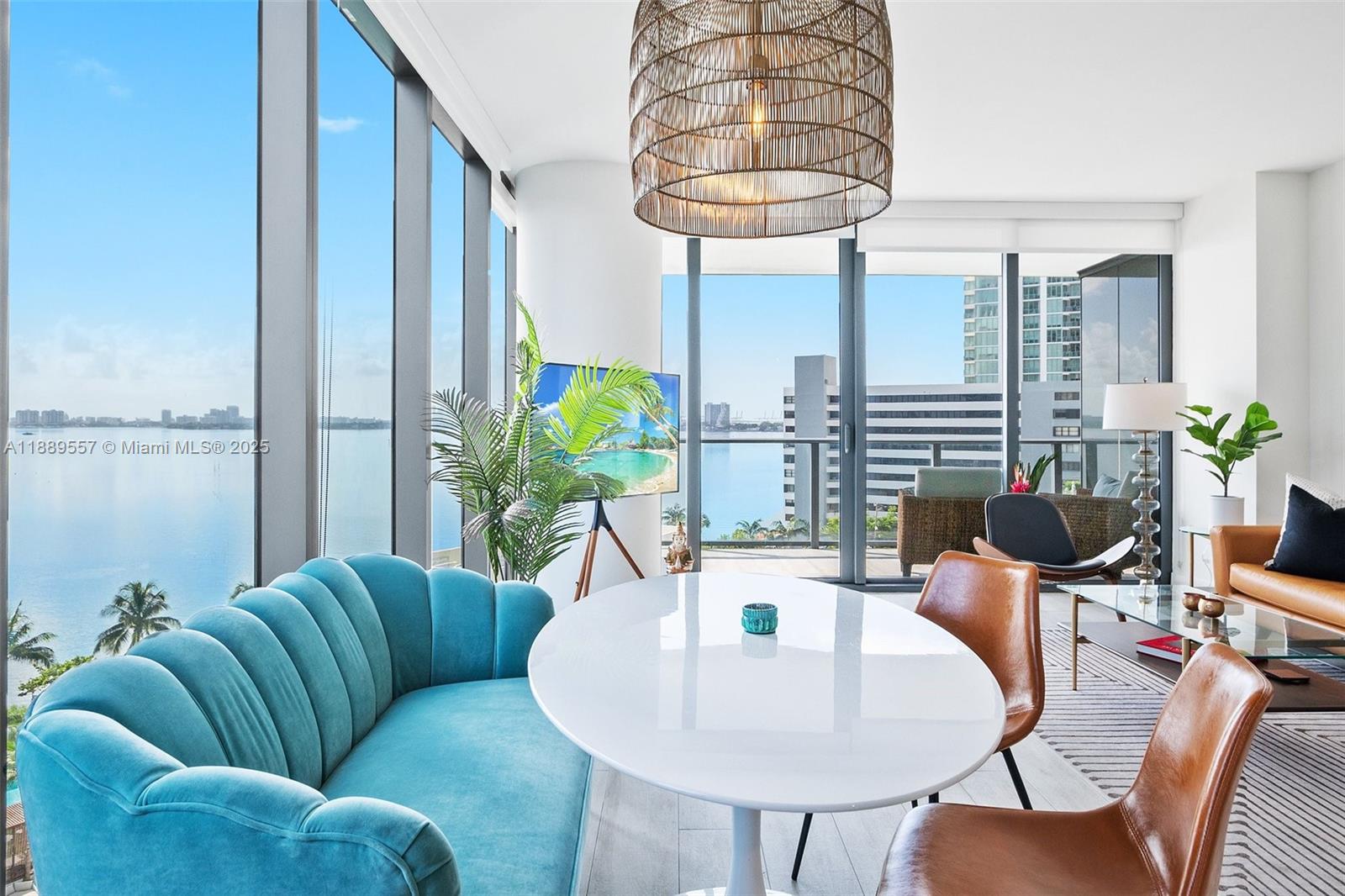 PARAISO BAY CONDO - Residential Lease