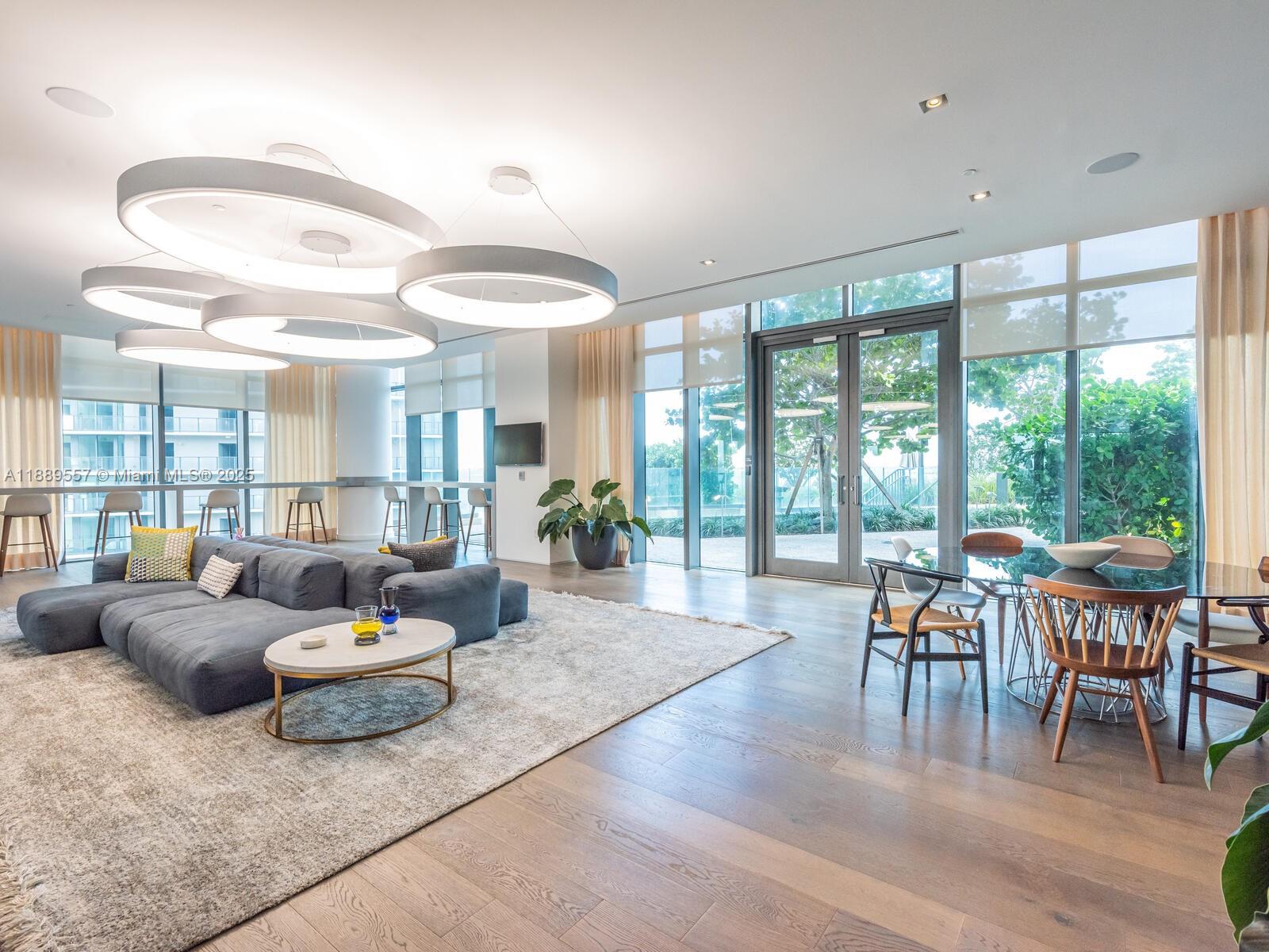 PARAISO BAY CONDO - Residential Lease