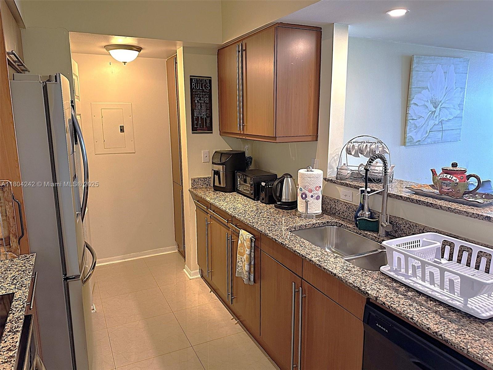 2080 OCEAN DRIVE - Residential Lease