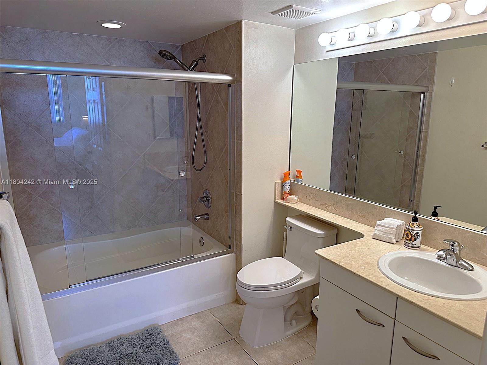 2080 OCEAN DRIVE - Residential Lease