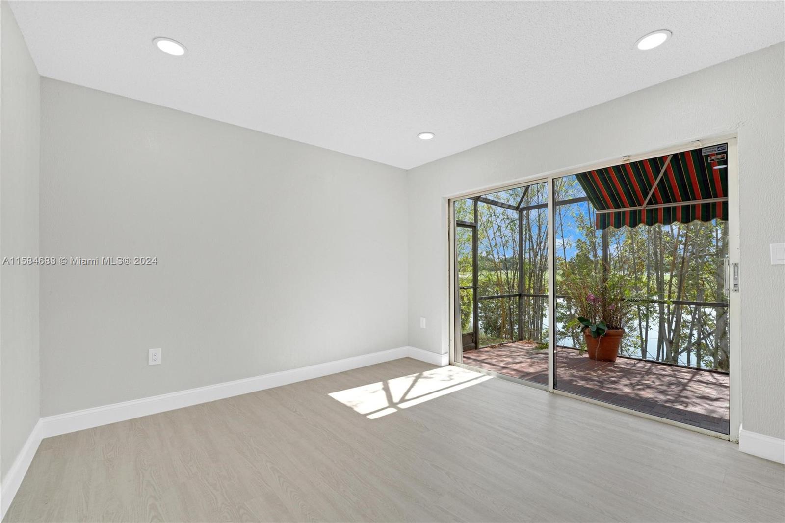PATIO HOMES OF DORAL PINE - Residential Lease