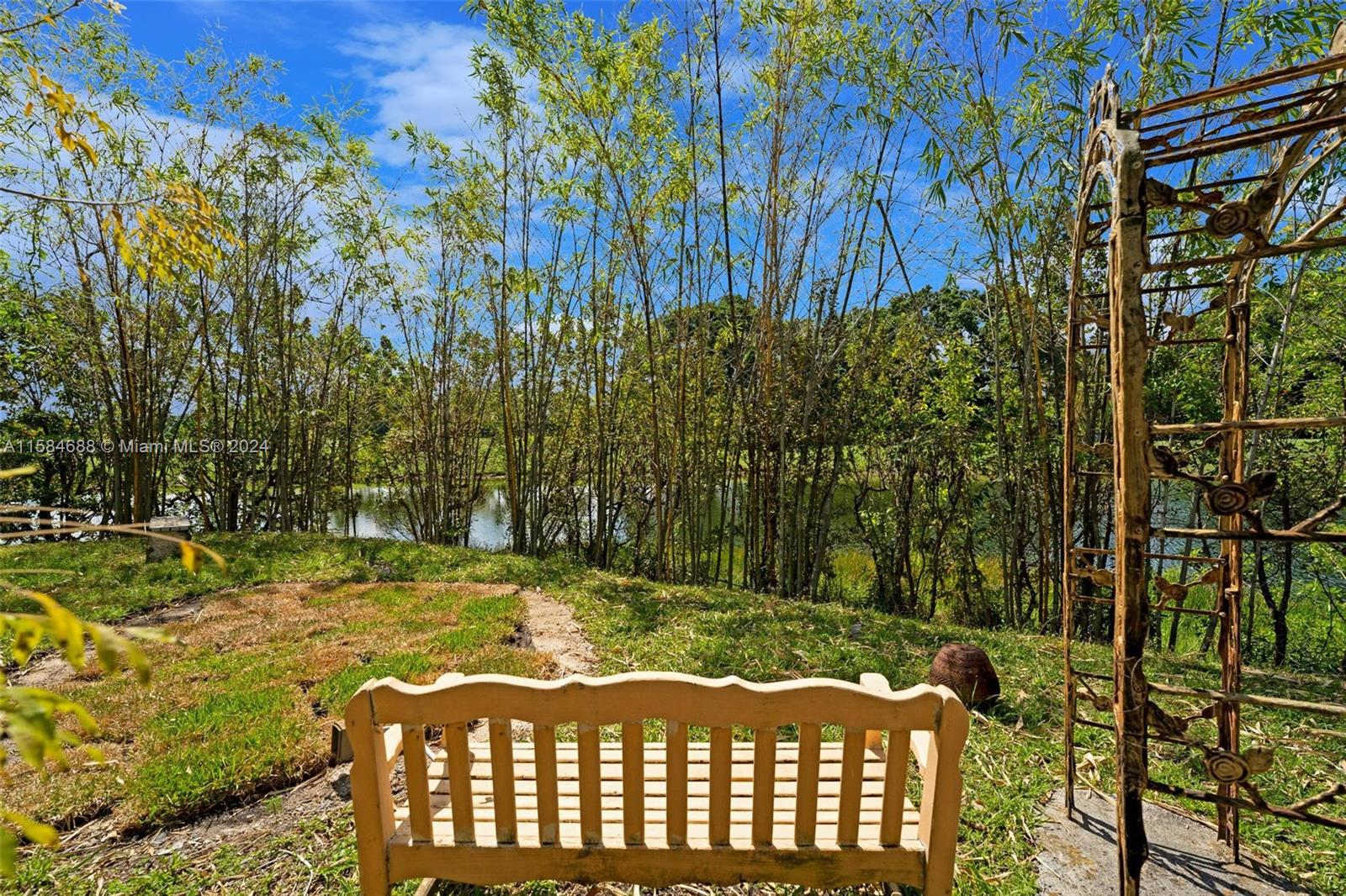 PATIO HOMES OF DORAL PINE - Residential Lease