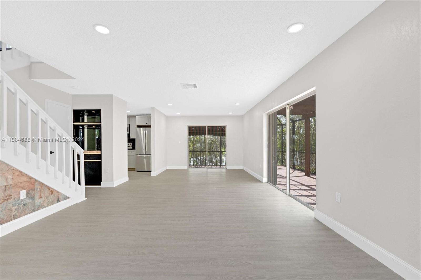PATIO HOMES OF DORAL PINE - Residential Lease
