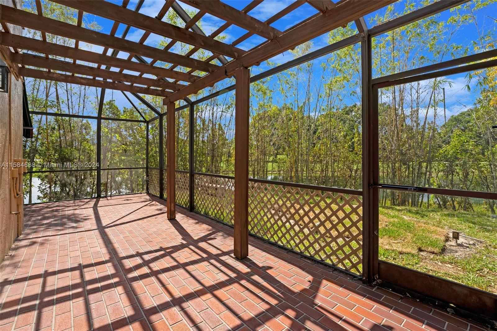 PATIO HOMES OF DORAL PINE - Residential Lease