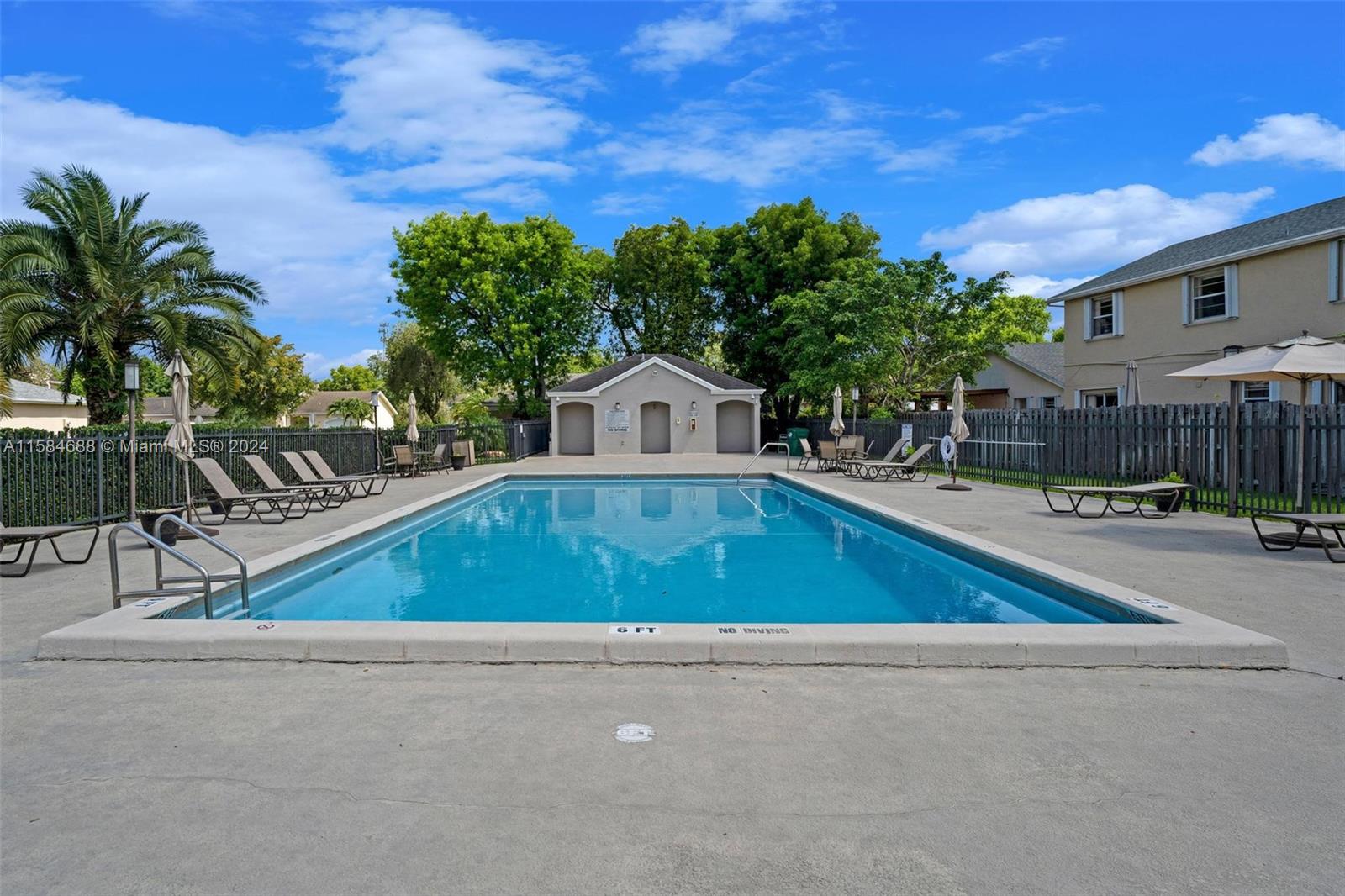 PATIO HOMES OF DORAL PINE - Residential Lease