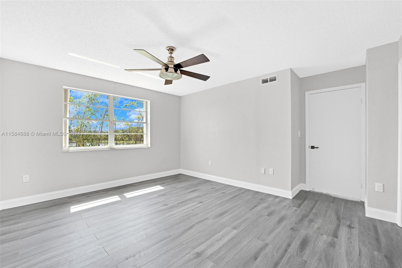 PATIO HOMES OF DORAL PINE - Residential Lease