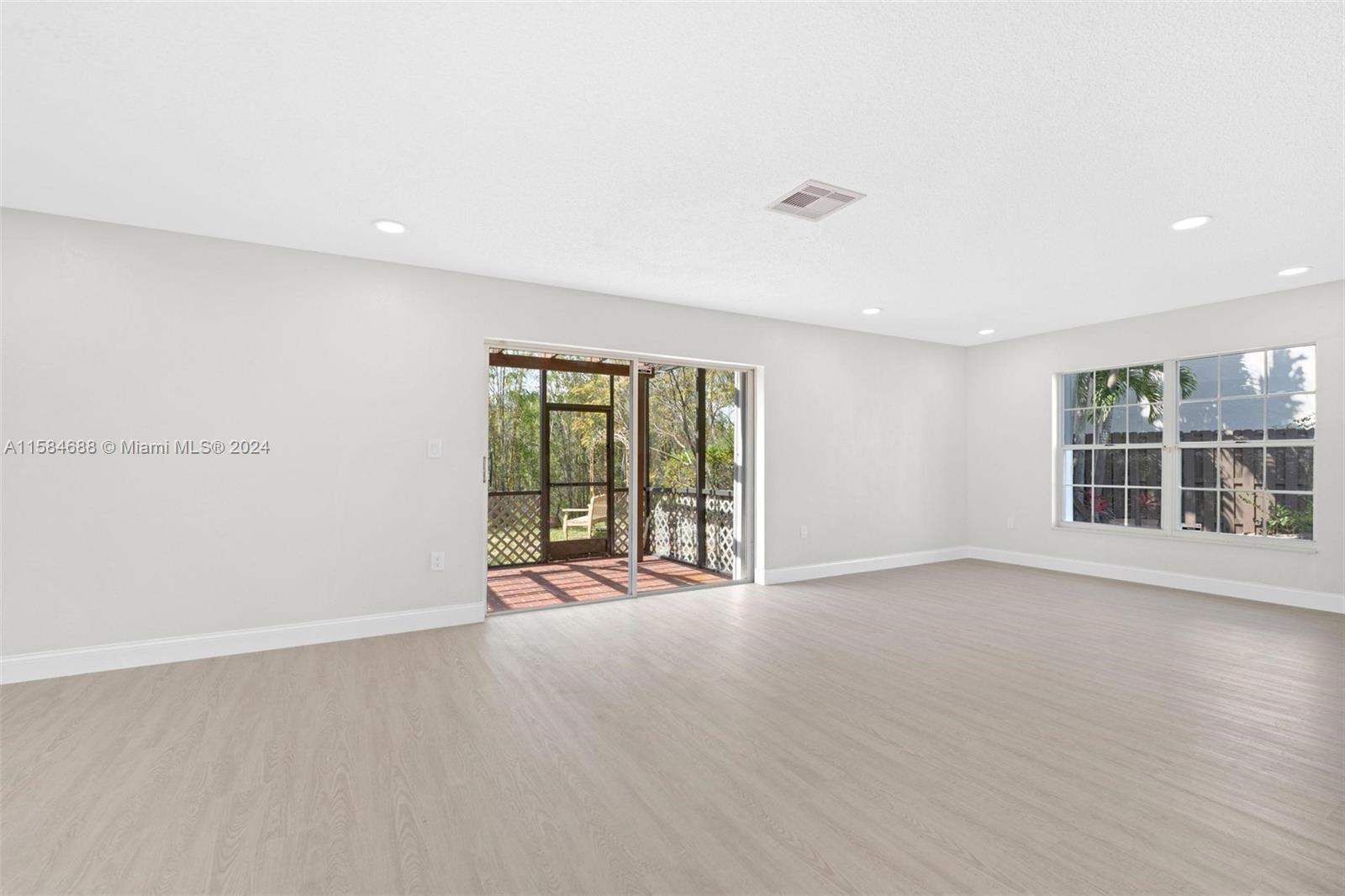 PATIO HOMES OF DORAL PINE - Residential Lease
