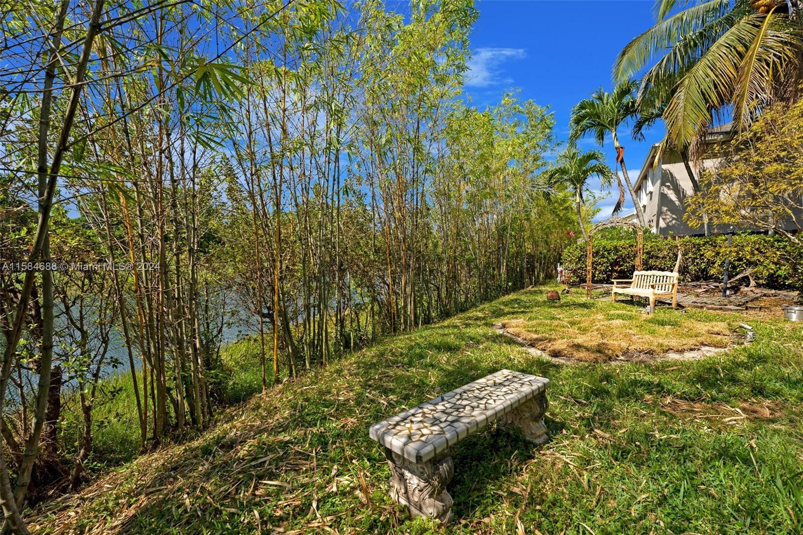 PATIO HOMES OF DORAL PINE - Residential Lease