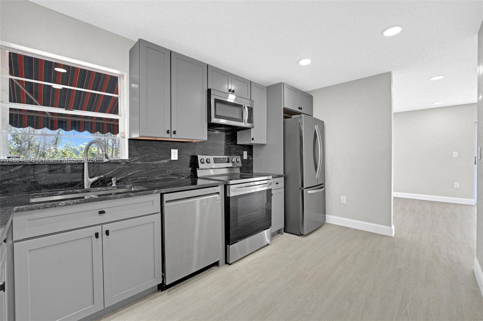 PATIO HOMES OF DORAL PINE - Residential Lease