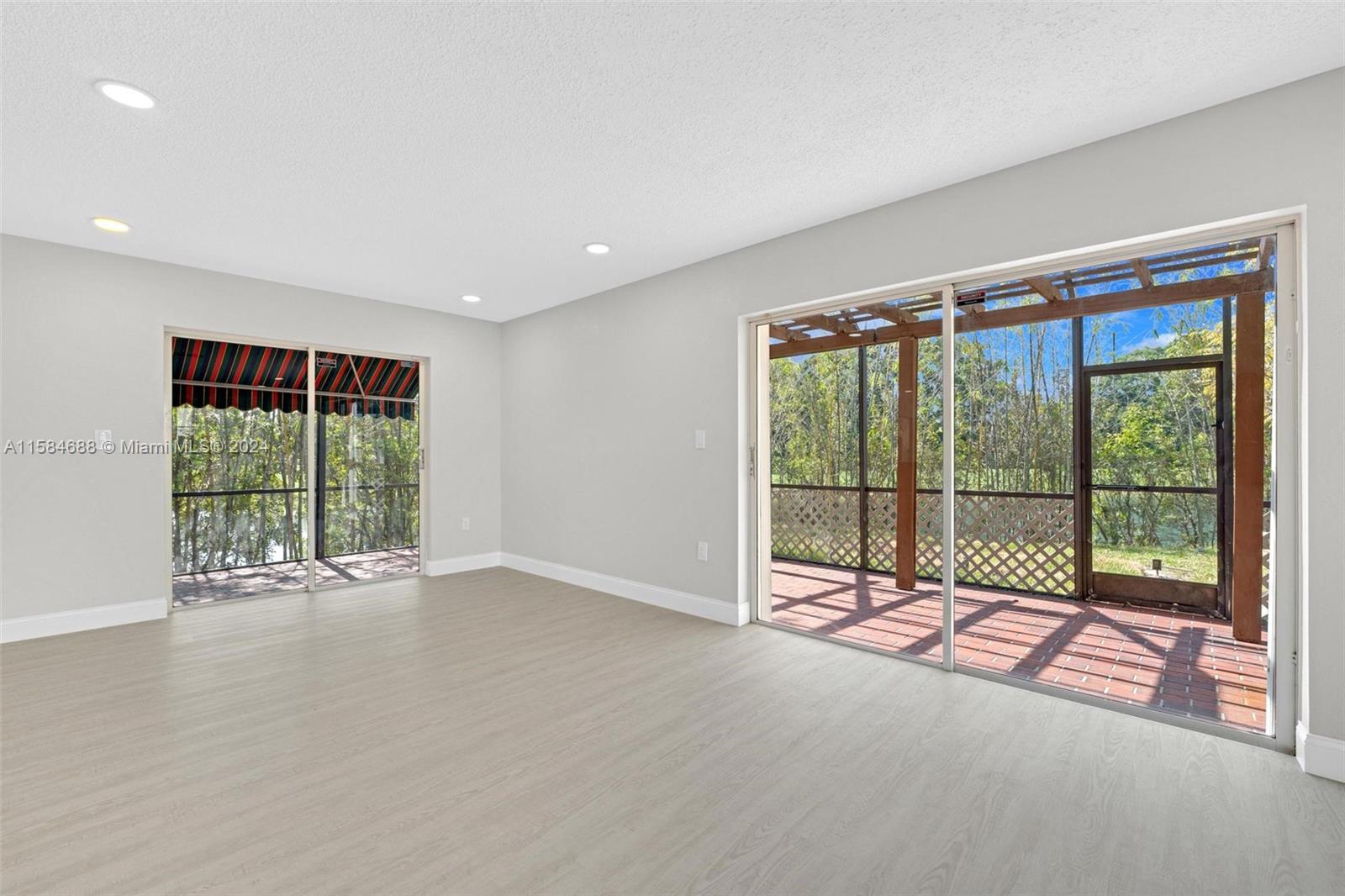 PATIO HOMES OF DORAL PINE - Residential Lease