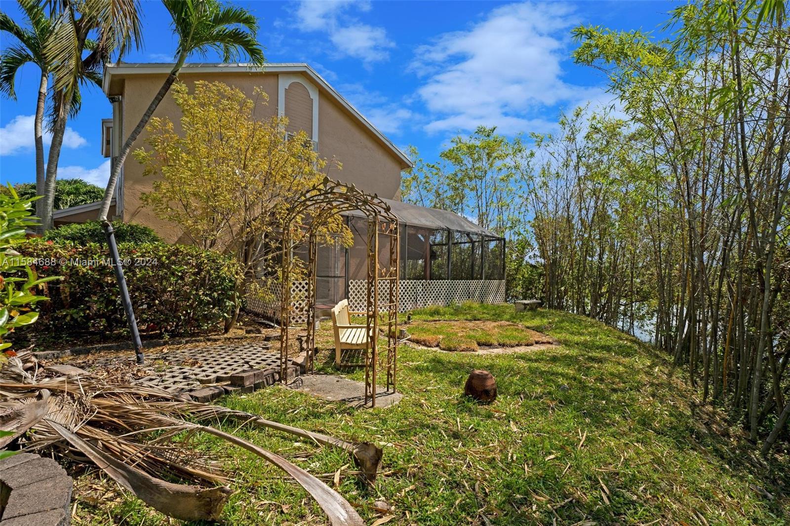 PATIO HOMES OF DORAL PINE - Residential Lease