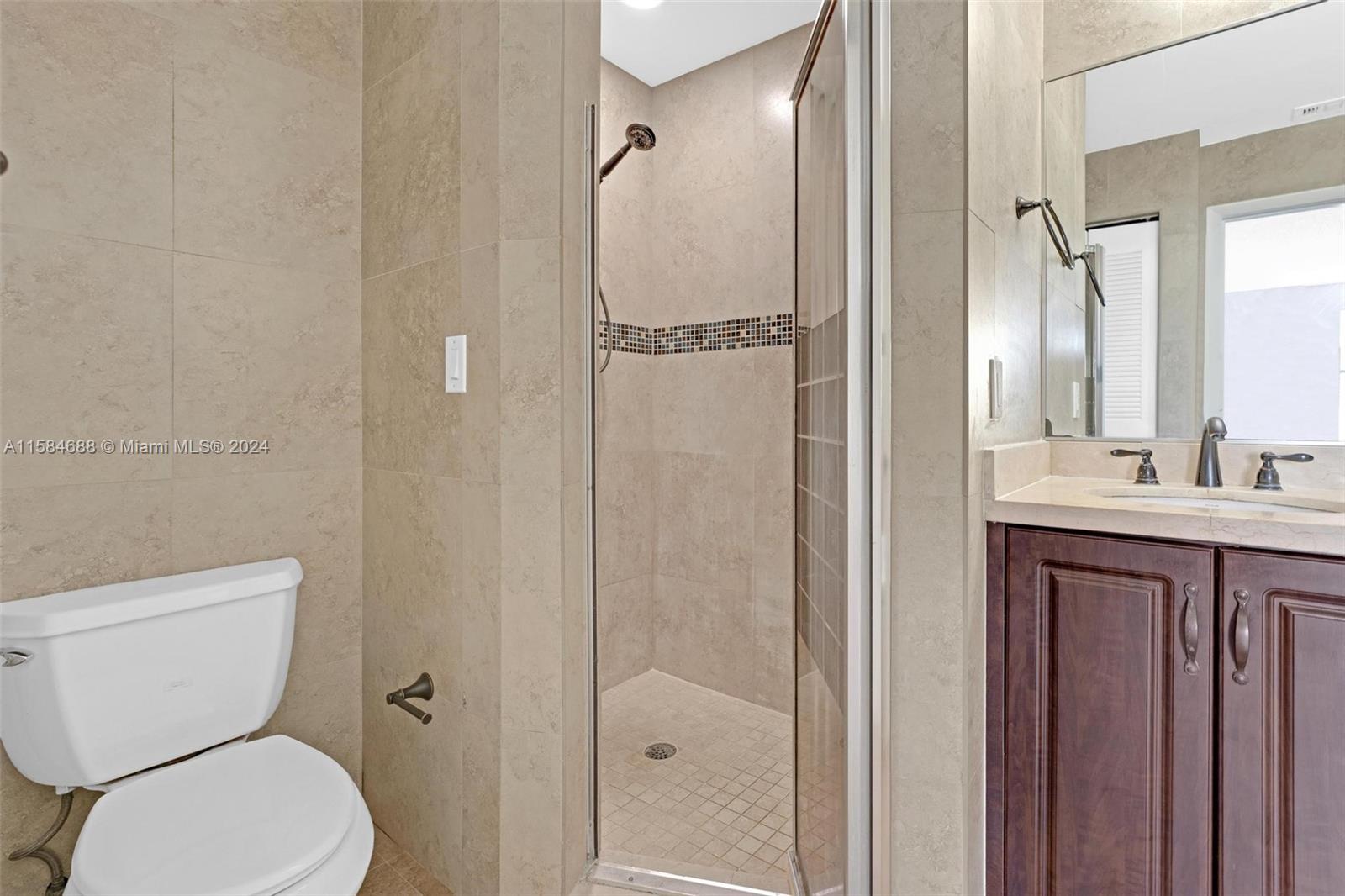 PATIO HOMES OF DORAL PINE - Residential Lease