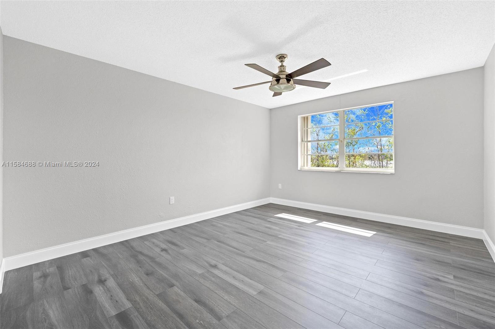 PATIO HOMES OF DORAL PINE - Residential Lease