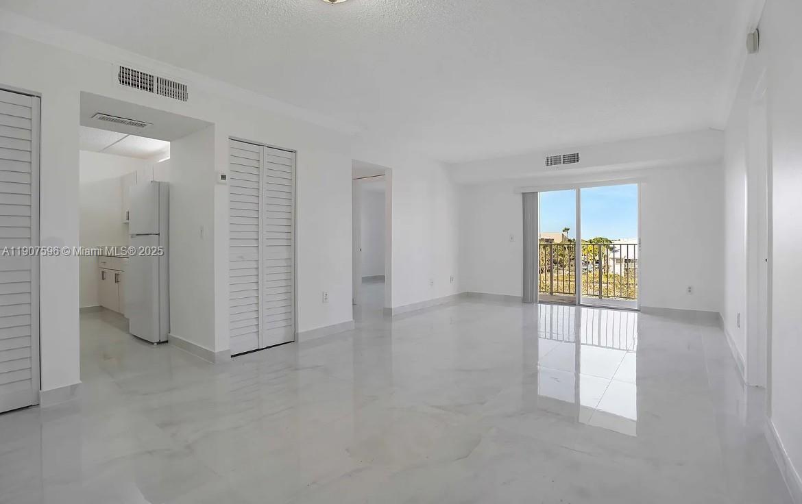 SAGA BAY GARDENS CONDO - Residential