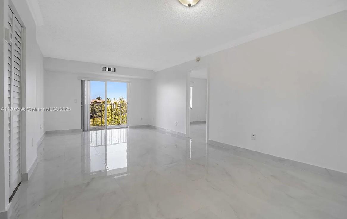 SAGA BAY GARDENS CONDO - Residential